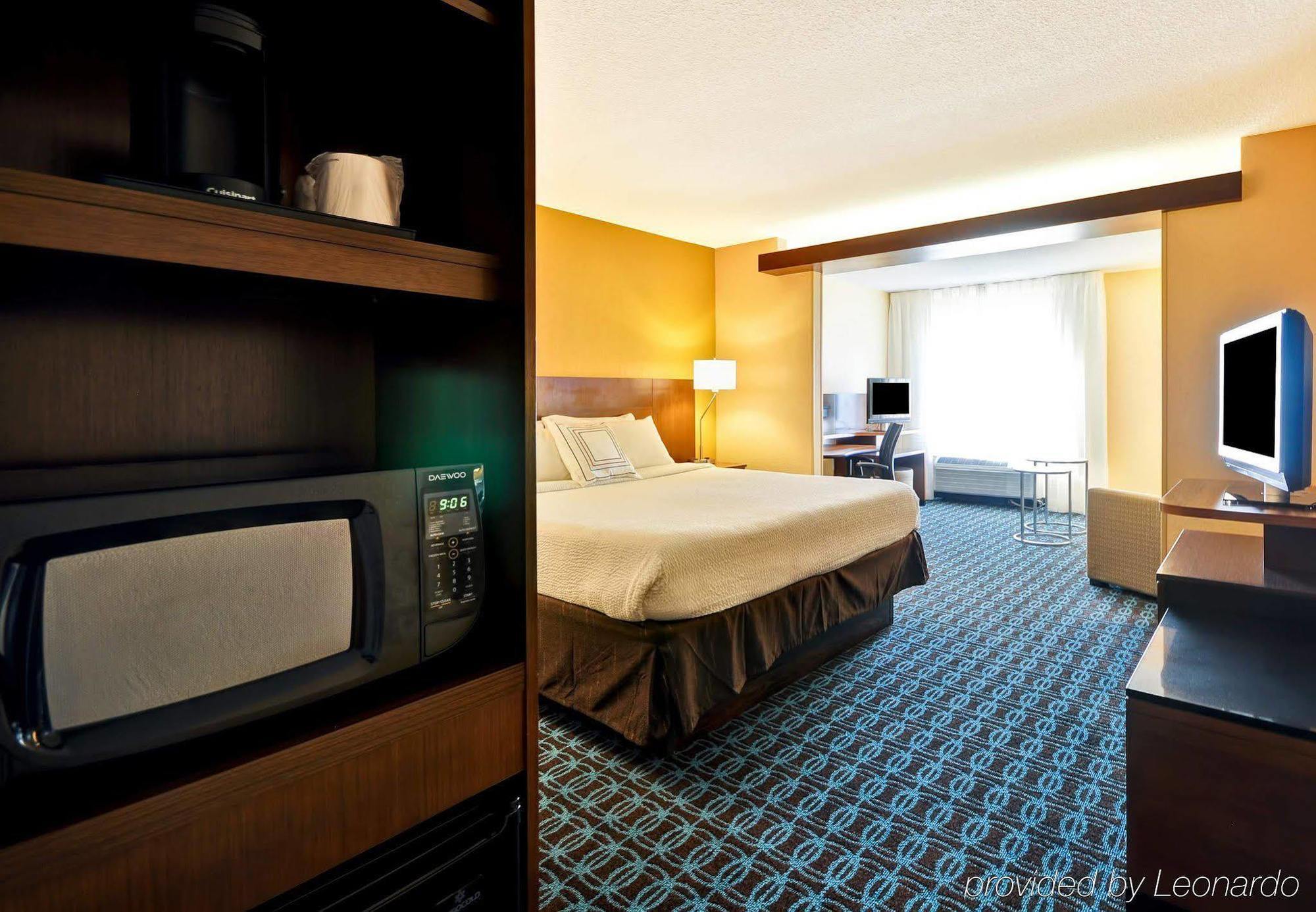 Fairfield Inn & Suites By Marriott Atlanta Vinings/Galleria Exterior photo
